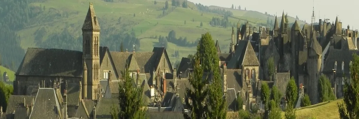 Image Monte escalier Salers