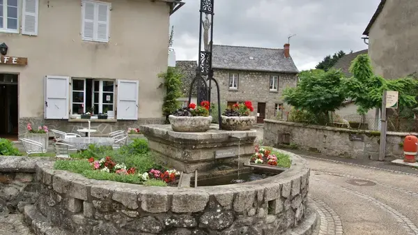 Monte Escalier 15 Monte escalier Junhac